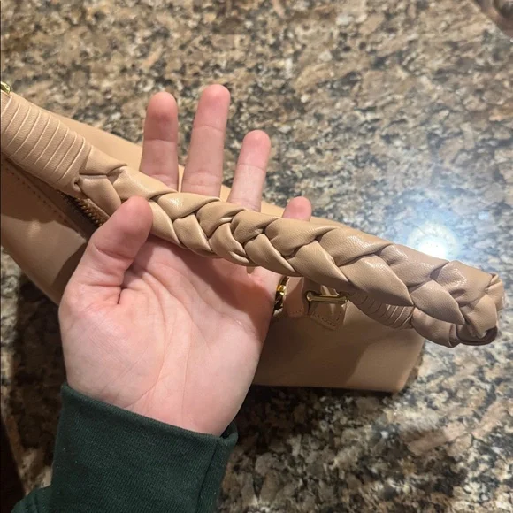 Aupen Nirvana Vegan Leather shoulder bag - Picture 3 of 7